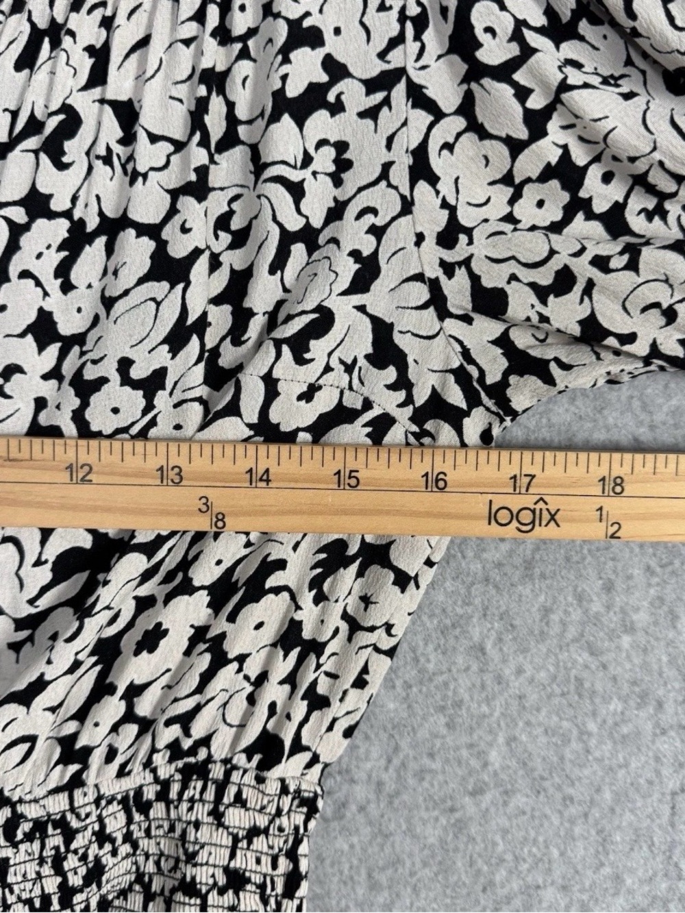Tracy Reese x Anthropologie Floral Peplum Blouse Black Cream Smocked Waist Small - Picture 14 of 15